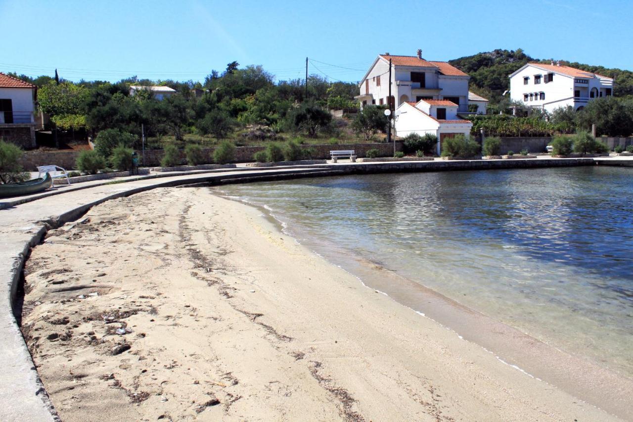 Apartments By The Sea Lukoran Buitenkant foto